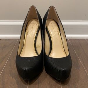 Jessica Simpson pumps!